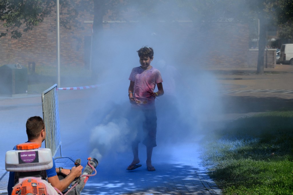 ../Images/Color fun run 2015 039.jpg